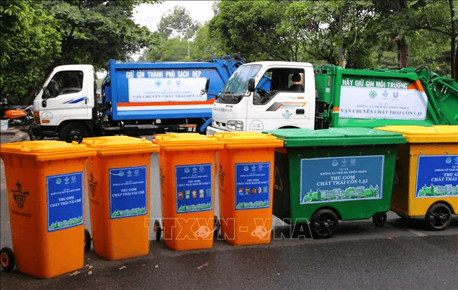 Nên có thêm các thùng thu gom rác đã được phân loại