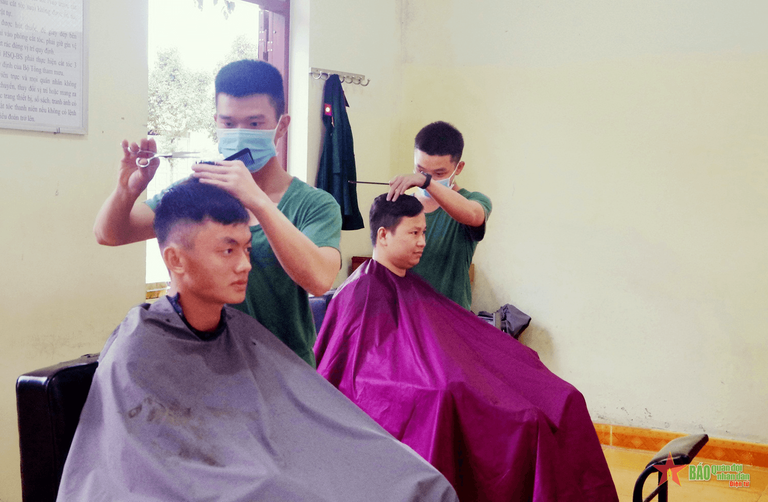 Phòng cắt tóc 10.000 đồng