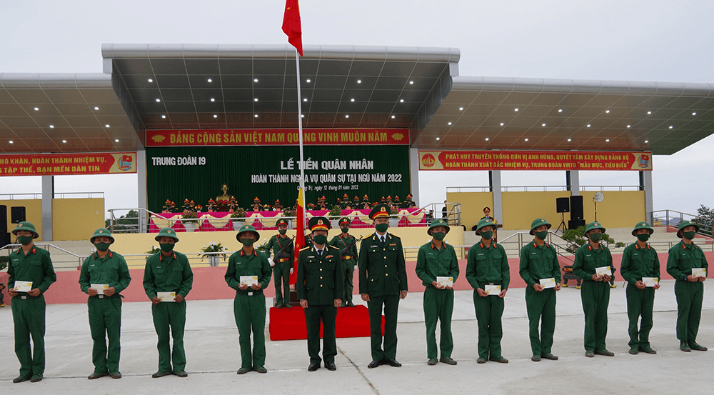 Trung đoàn 19, Sư đoàn 968 (Quân khu 4) tiễn quân nhân hoàn thành nghĩa vụ quân sự