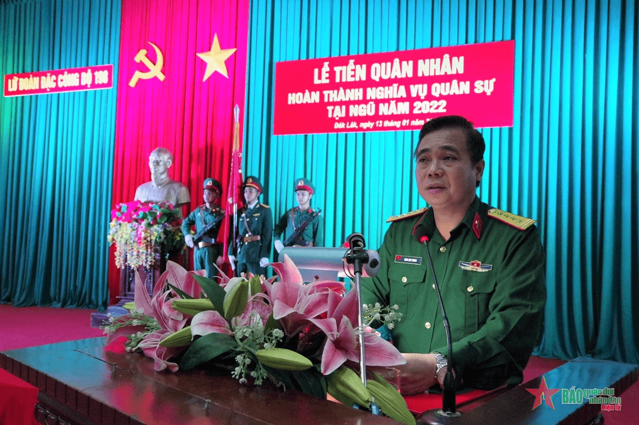 Lữ đoàn Đặc công 198 tiễn quân nhân hoàn thành nghĩa vụ quân sự trở về địa phương