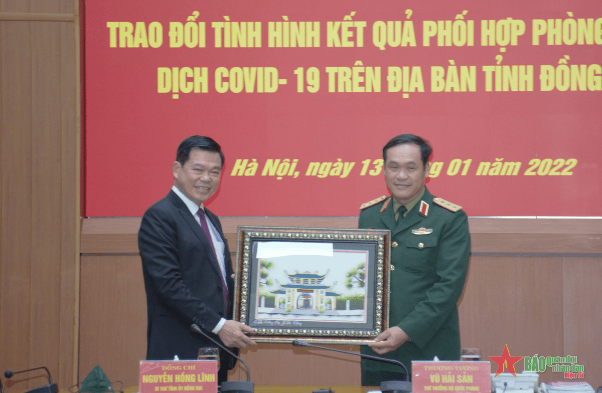 Quân ủy Trung ương, Bộ Quốc phòng và Tỉnh ủy Đồng Nai trao đổi kết quả phối hợp phòng, chống dịch