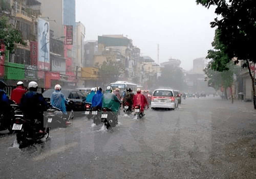 Đêm 15-1 và ngày 16-1, Bắc Bộ có mưa dông, kèm lốc sét, mưa đá, gió giật mạnh