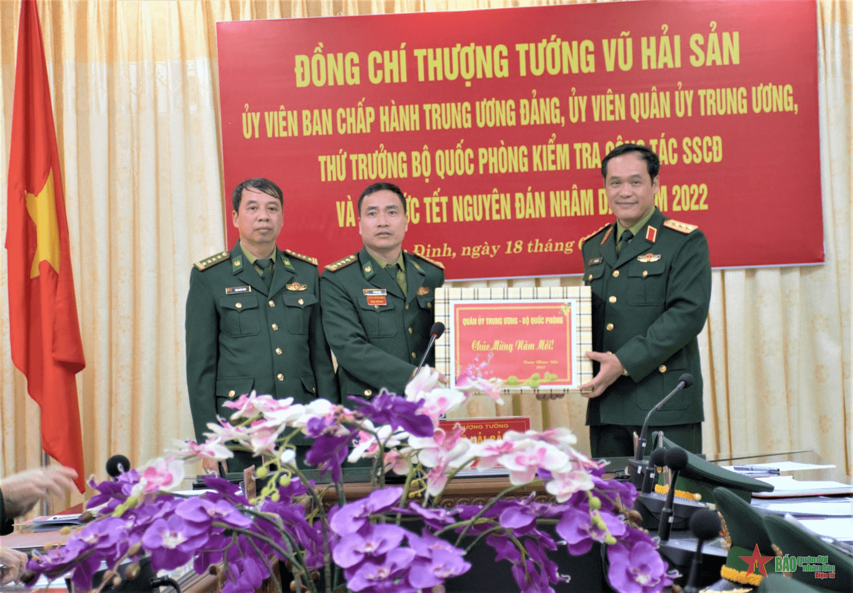 Thượng tướng Vũ Hải Sản kiểm tra công tác sẵn sàng chiến đấu và chúc Tết tại Nam Định