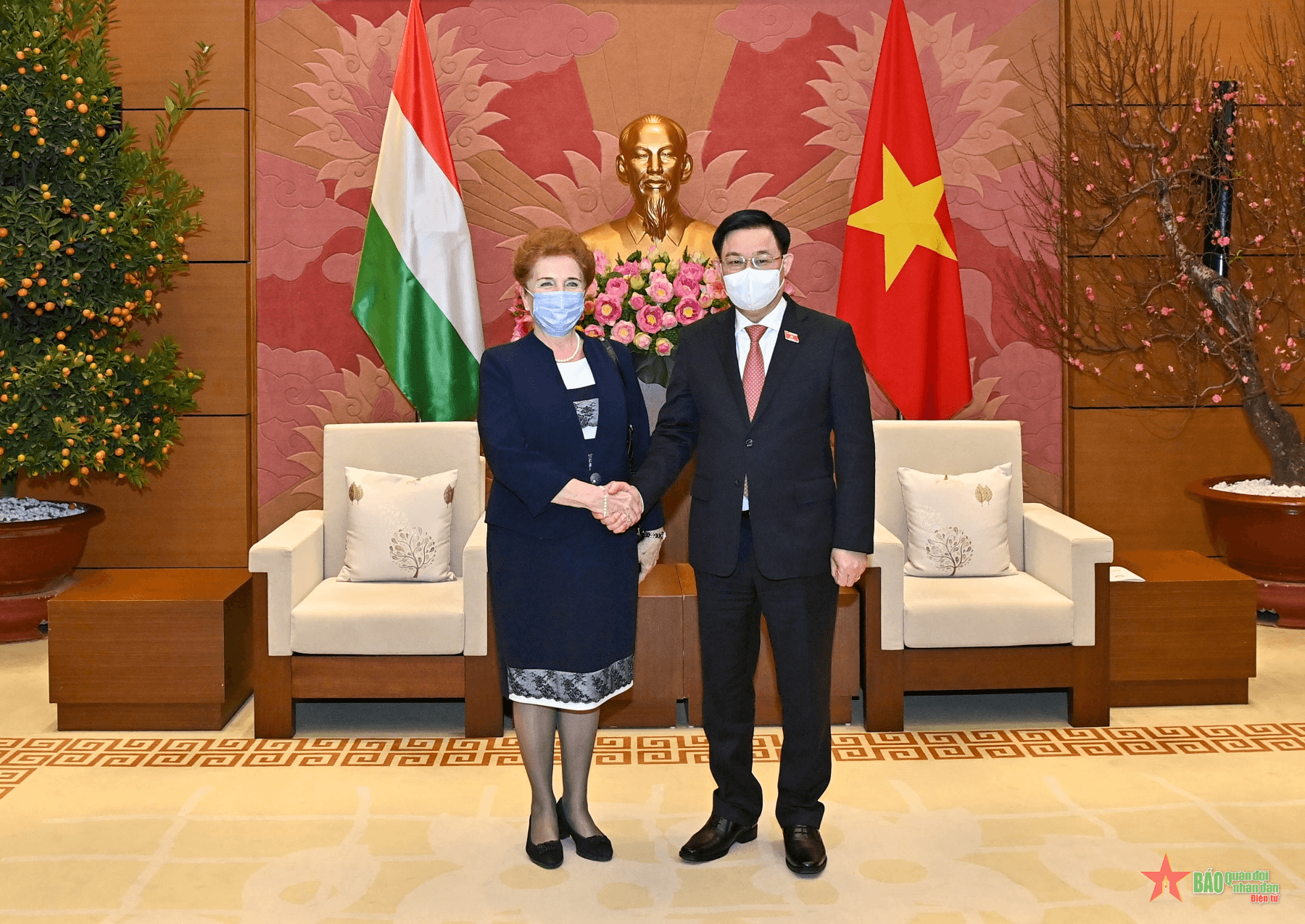 Chủ tịch Quốc hội Vương Đình Huệ tiếp Phó chủ tịch thứ nhất Quốc hội Hungary