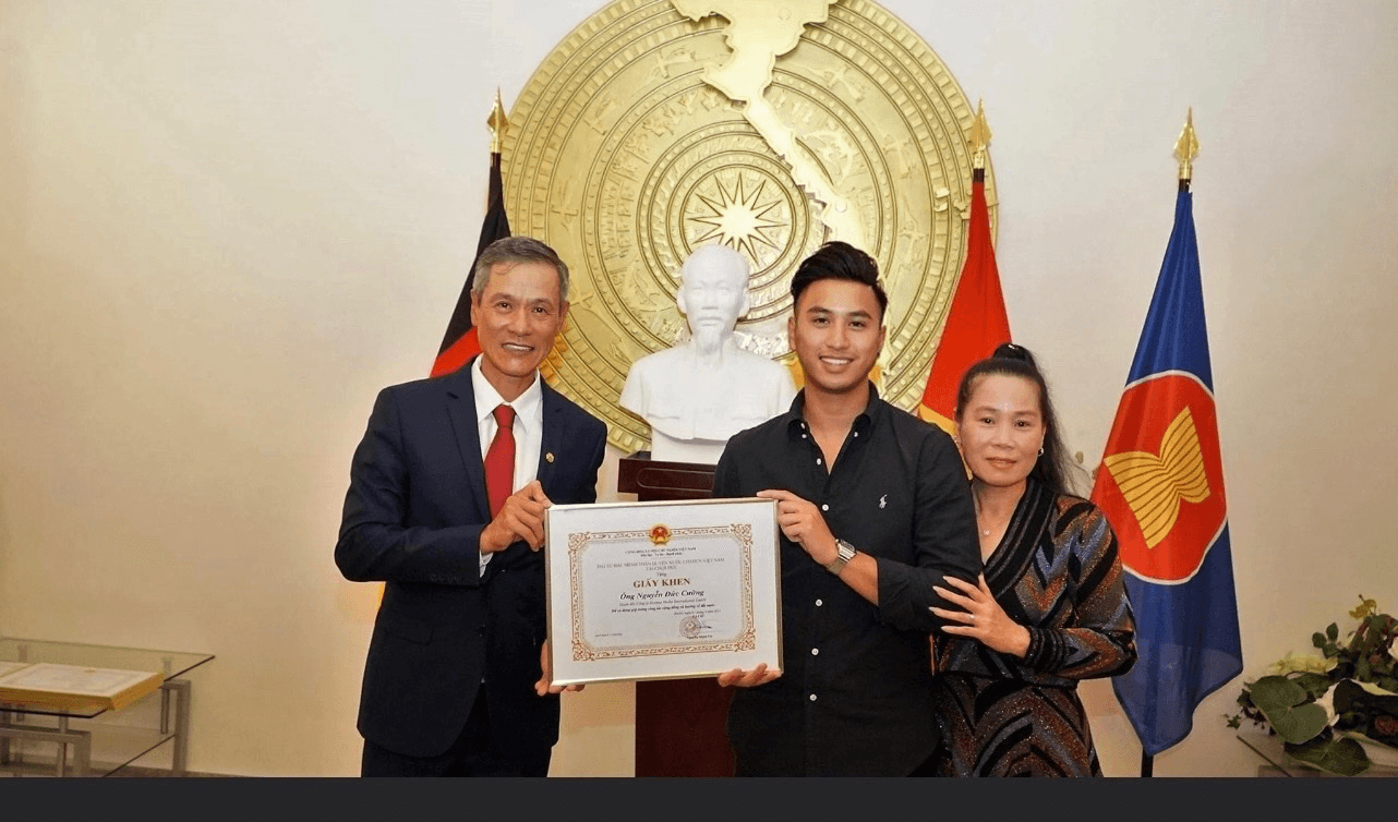 Mong được du xuân trên quê hương
