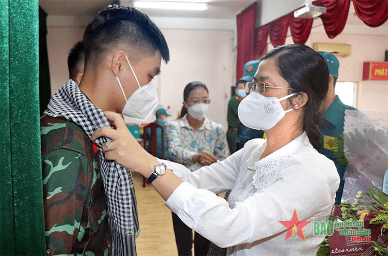 Nhớ đến mai sau...