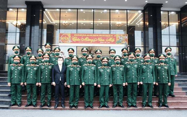 Đại tướng Phan Văn Giang thăm, chúc Tết tại Quân khu 4