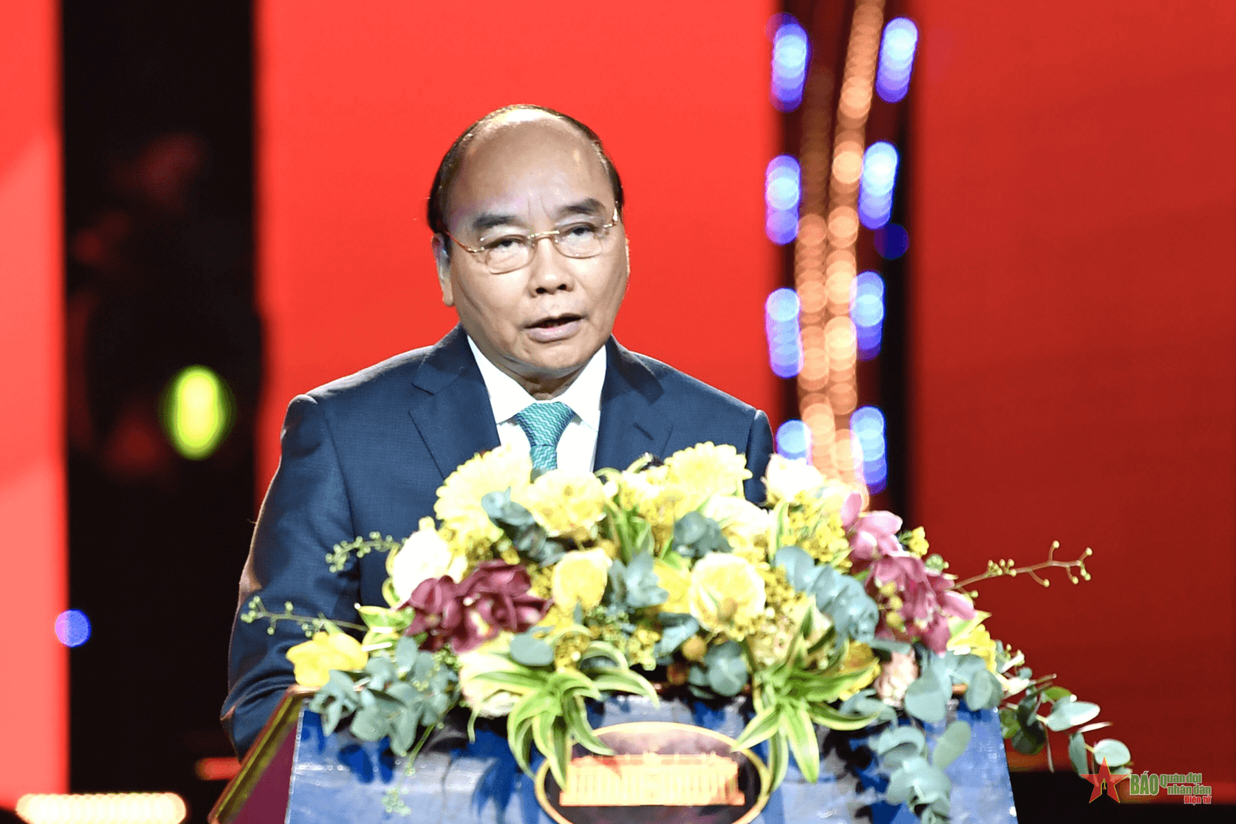 Nốt thăng vút cao của bản nhạc mùa xuân tràn đầy hào khí (*)