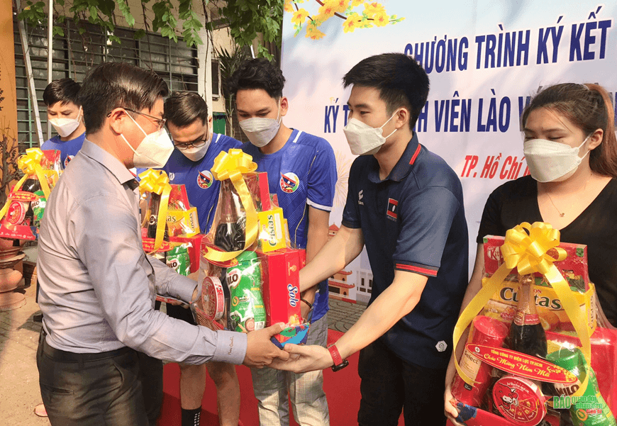 Ký kết tổ chức hoạt động giao lưu hữu nghị với sinh viên Lào, Campuchia