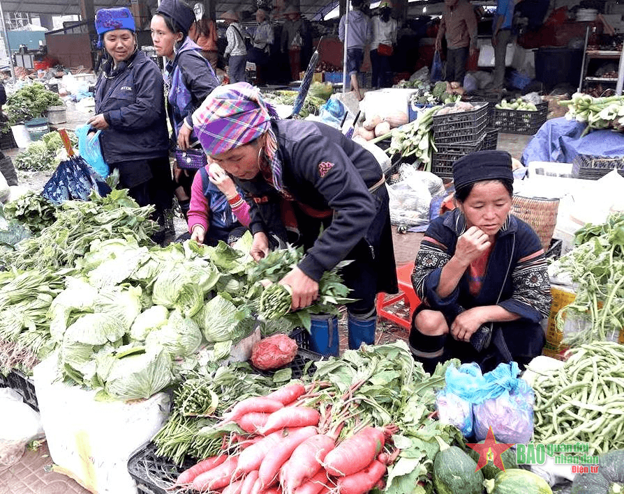 Dặt dìu phiên chợ ngày Xuân