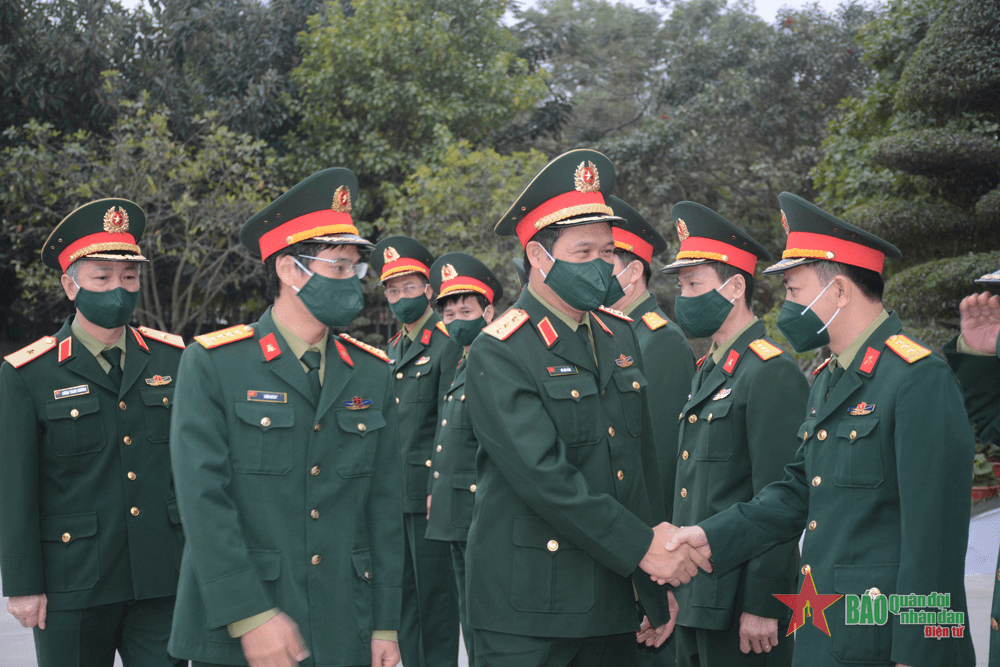 Thượng tướng Vũ Hải Sản thăm, chúc Tết Quân chủng Hải quân và Nhà máy Z189