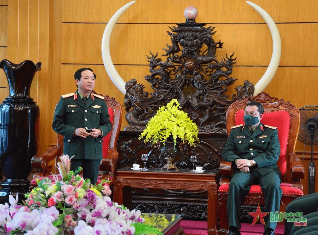 Trung tướng Trịnh Văn Quyết thăm, kiểm tra, chúc Tết Học viện Chính trị