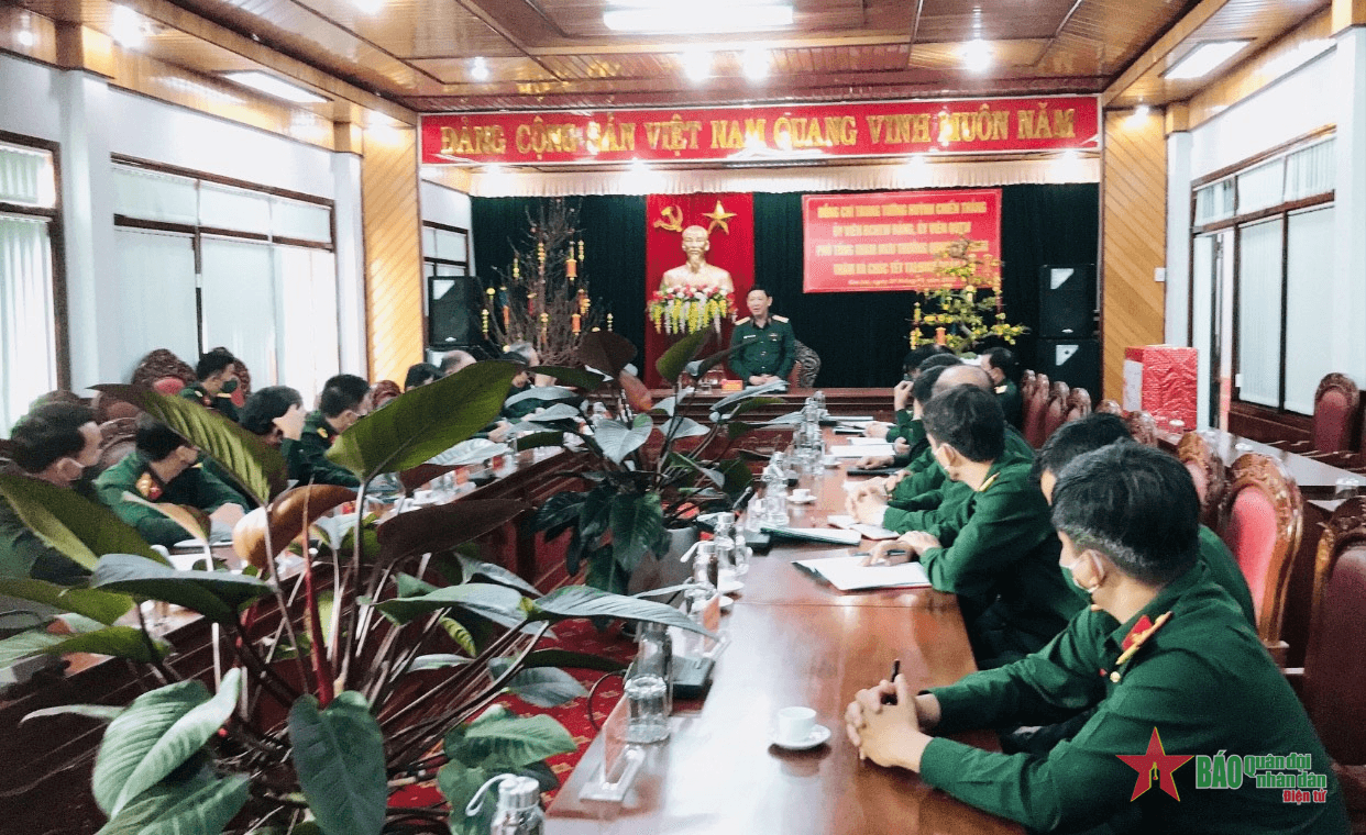 Đoàn công tác Bộ Tổng Tham mưu thăm, chúc Tết các đơn vị tại Tây Nguyên