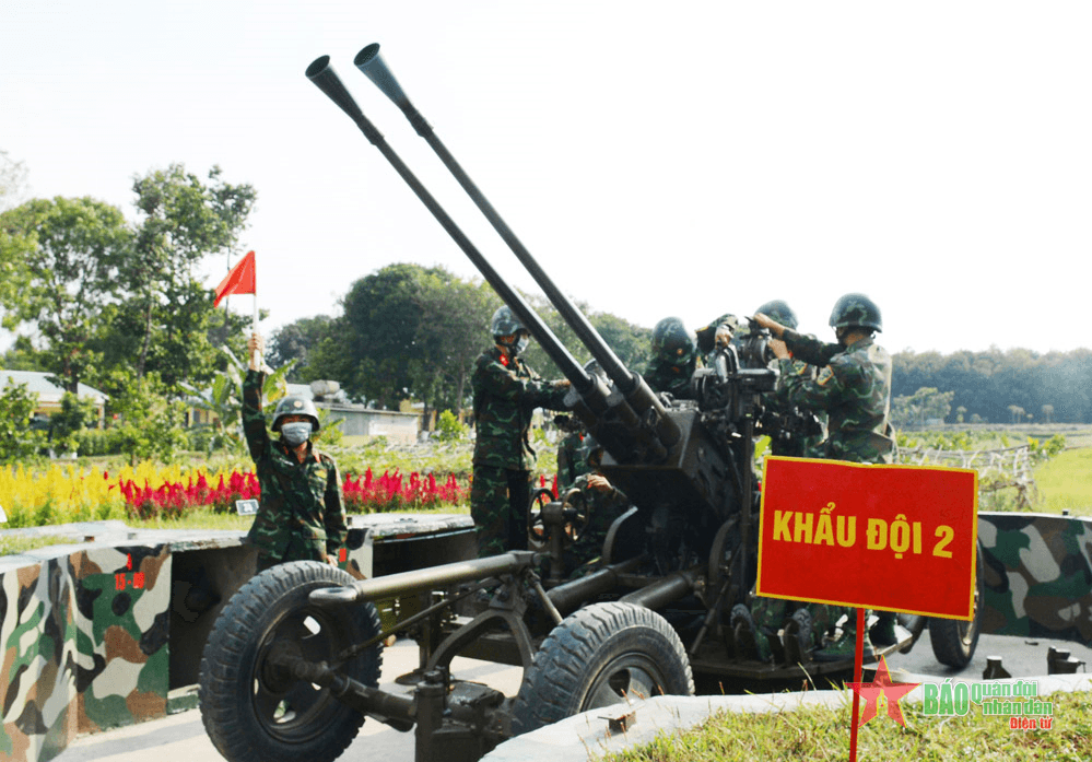 Tết sẵn sàng trên trận địa canh trời