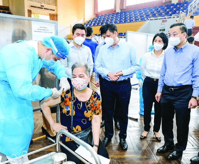 Từ ngày 29-1 sẽ triển khai chiến dịch tiêm chủng vắc xin Covid-19 xuyên Tết