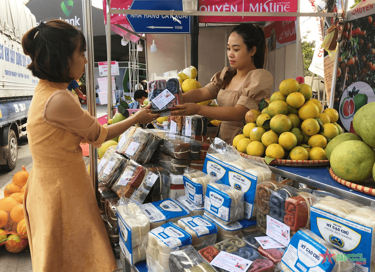 Thu nhập ổn định nhờ sản xuất mỳ Chũ