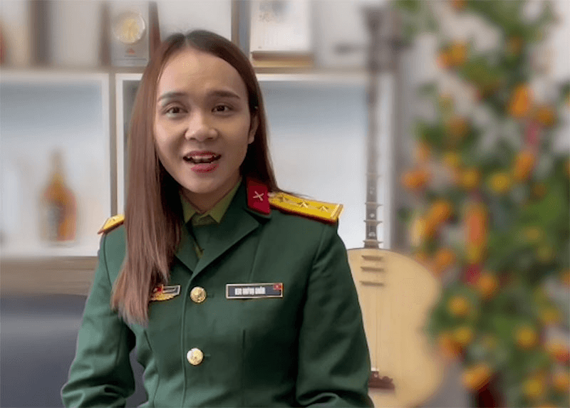 Nữ Thượng úy chia sẻ về chèo và hát chèo "cực chất"