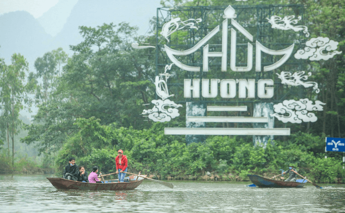 Thực hiện nghiêm túc việc dừng tổ chức lễ hội Chùa Hương