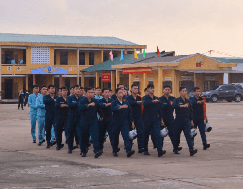 Trường Sĩ quan Không quân hoàn thành 100% kế hoạch ban bay “khai xuân”