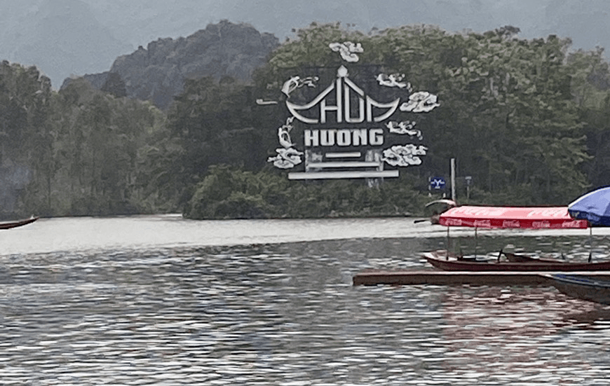 Chùa Hương: Thích ứng an toàn, sẵn sàng đón khách vào ngày 16 tháng Giêng