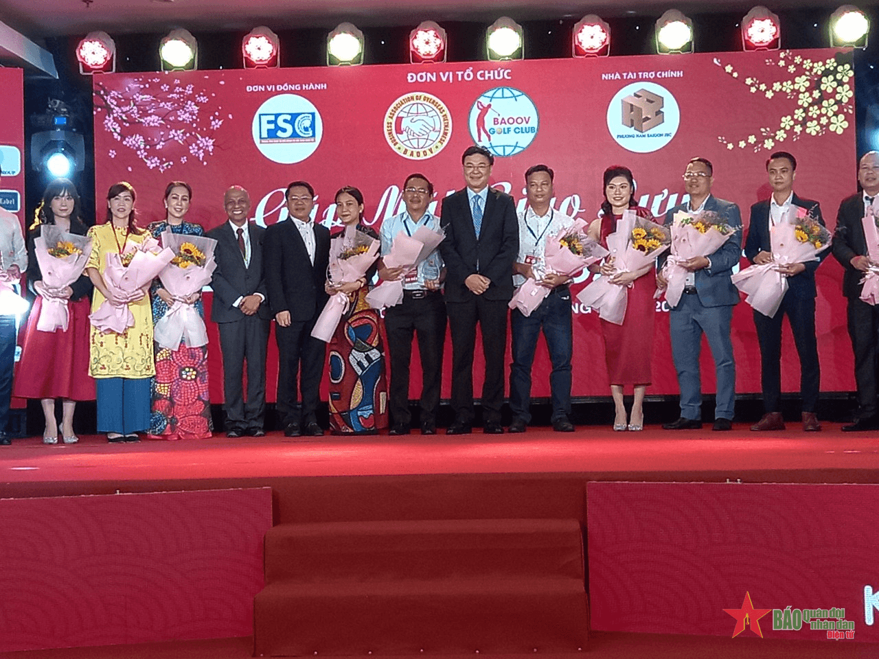 Gặp mặt, giao lưu kiều bào đầu xuân 2022