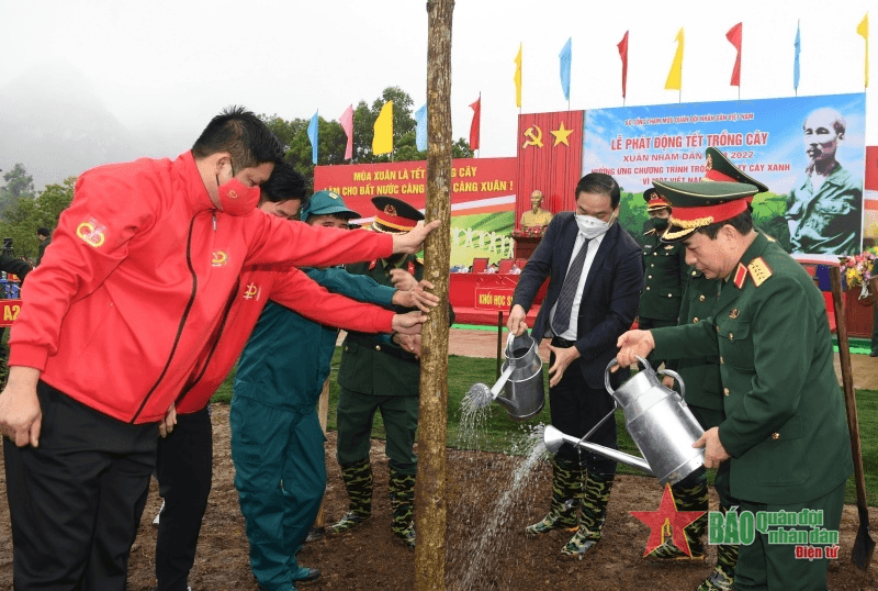 Đại tướng Phan Văn Giang dự lễ phát động Tết trồng cây của Bộ Tổng Tham mưu