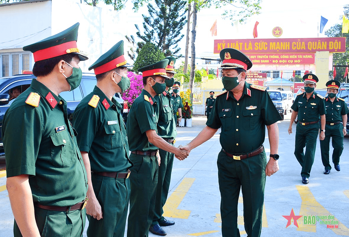 Thượng tướng Võ Minh Lương kiểm tra công tác tuyển quân tại Đồng Nai