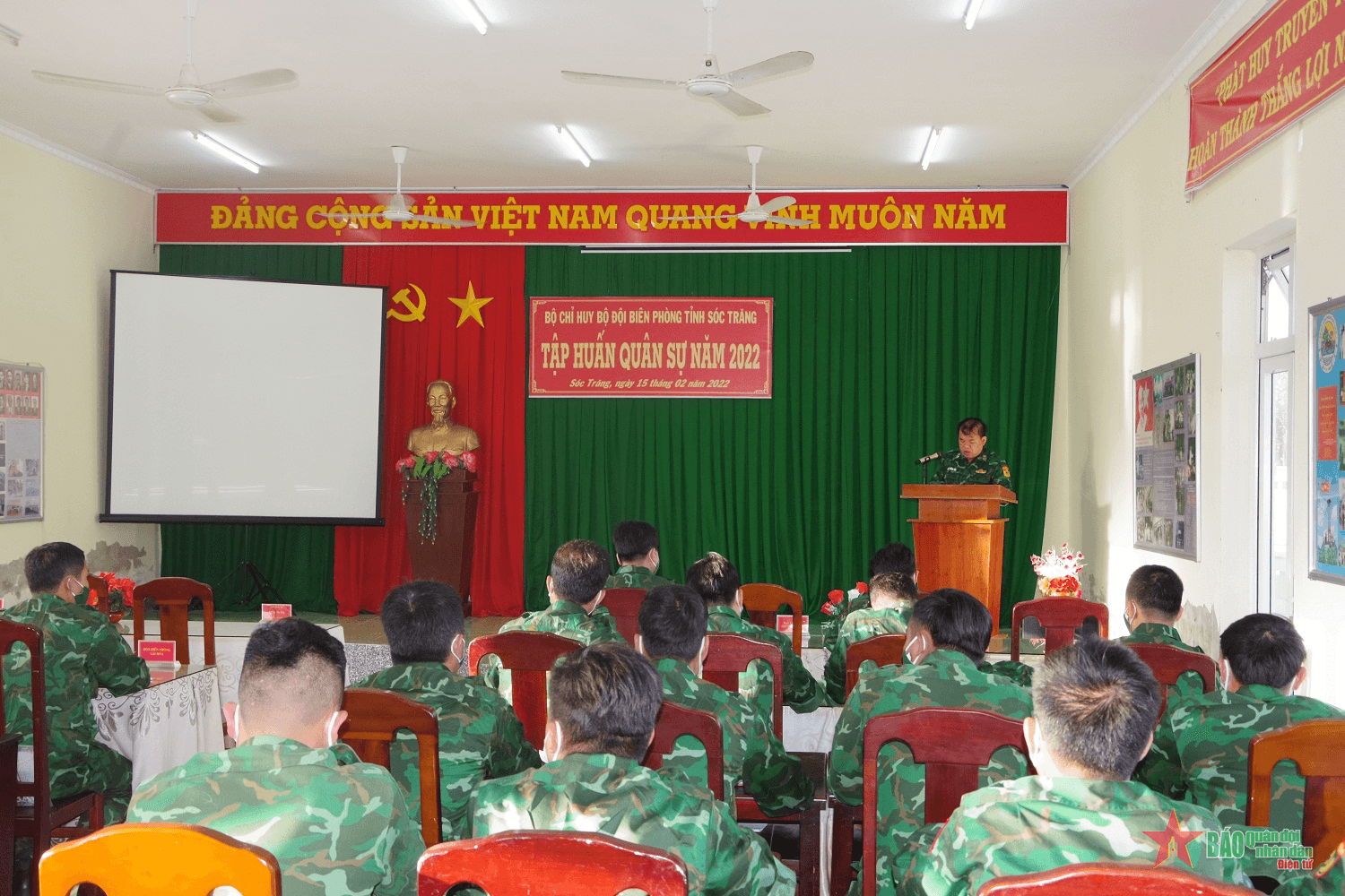 Bộ đội Biên phòng Sóc Trăng tổ chức tập huấn quân sự năm 2022