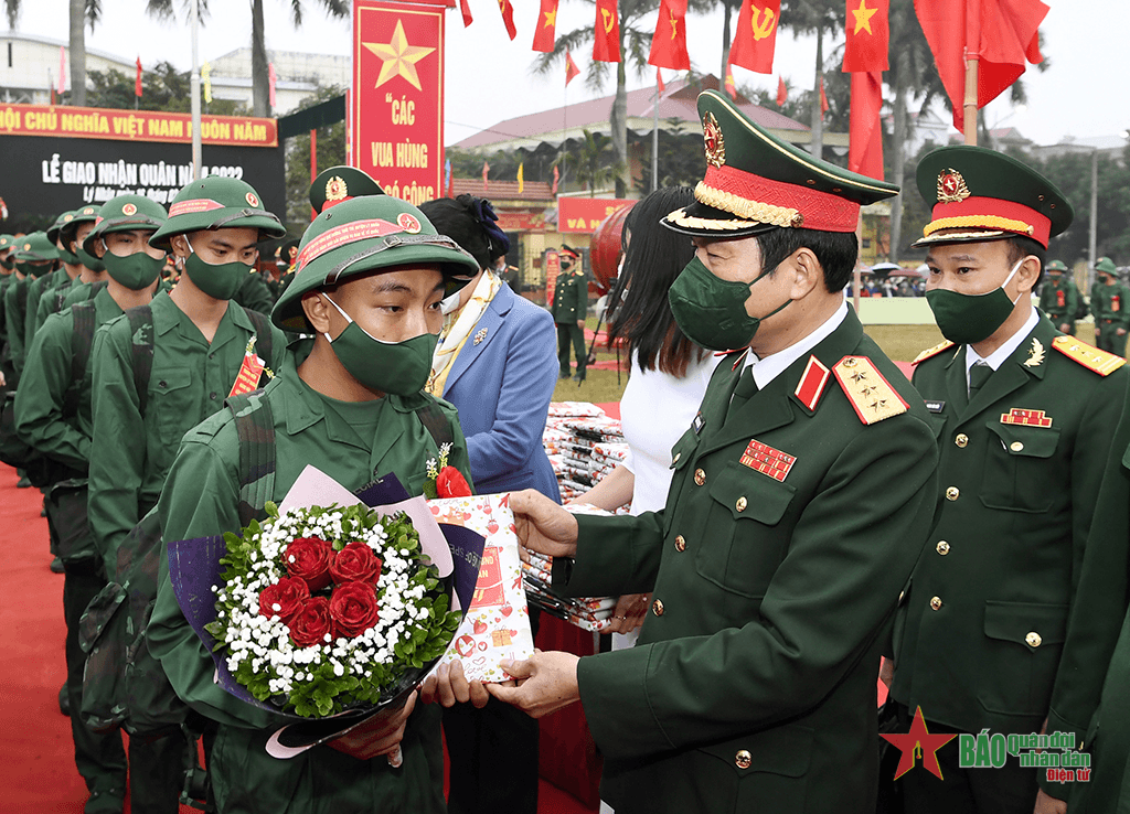 Rộn ràng trống hội tòng quân