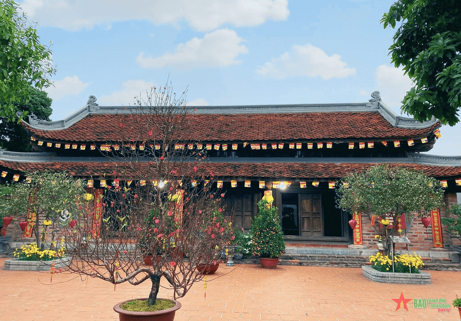 Du xuân đầu năm tại “Bông sen vàng” giữa lòng Hà Nội