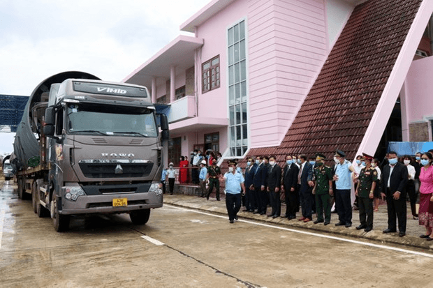 Bộ đội Biên phòng tạo thuận lợi cho giao thương biên giới