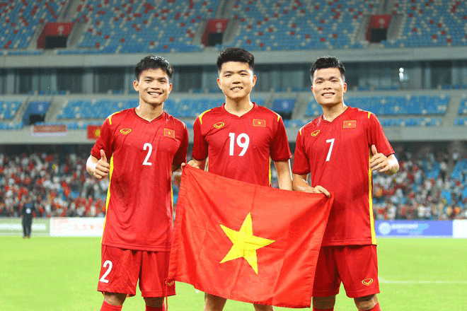 U23 Việt Nam được thưởng lớn, HLV Đinh Thế Nam làm điều đặc biệt