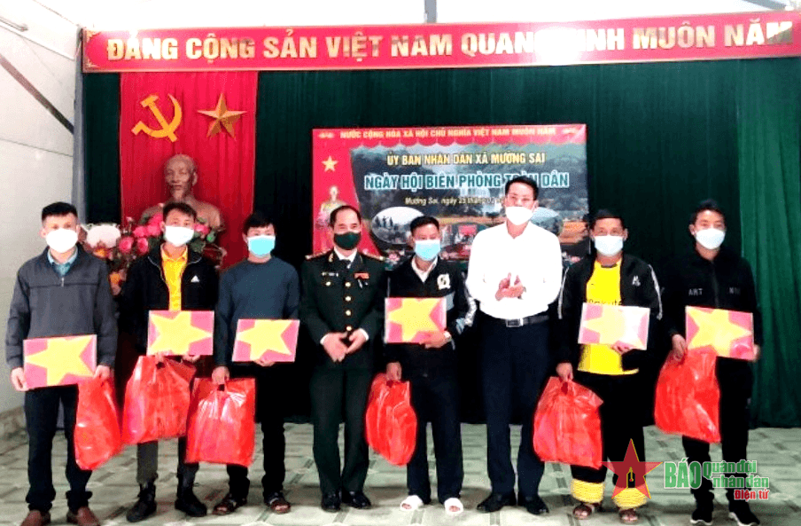 Tổ chức hiệu quả phong trào tự quản đường biên, mốc quốc giới