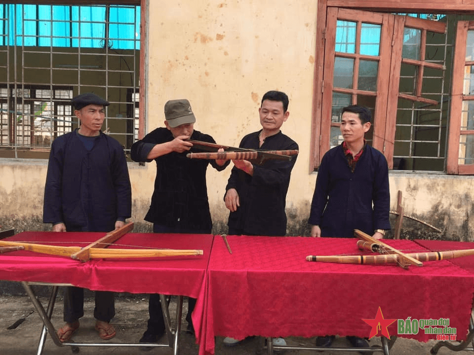 Cây nỏ trong đời sống của người Mông vùng Tây Bắc
