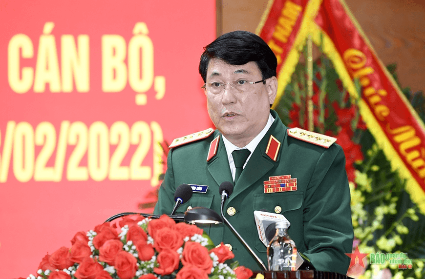 Xây dựng đội ngũ cán bộ đáp ứng tốt yêu cầu, nhiệm vụ của quân đội trong các thời kỳ cách mạng (*)