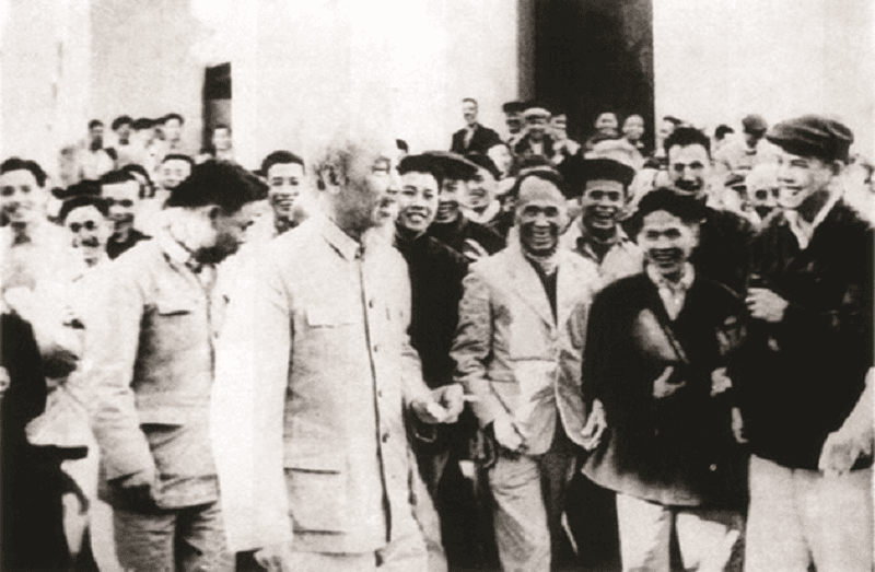 Ngày 5-3-1960: Bác Hồ căn dặn “Kiên quyết chống quan liêu, mệnh lệnh”