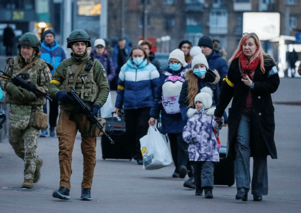Nga và Ukraine ngừng bắn một ngày để thường dân sơ tán