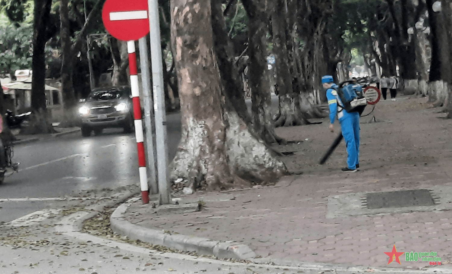 Tiện nhưng... bụi!