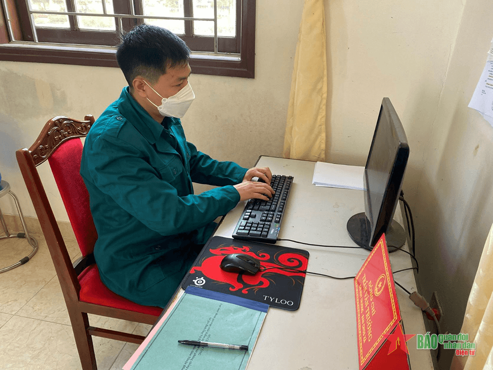 Chỉ huy trưởng gương mẫu, trách nhiệm