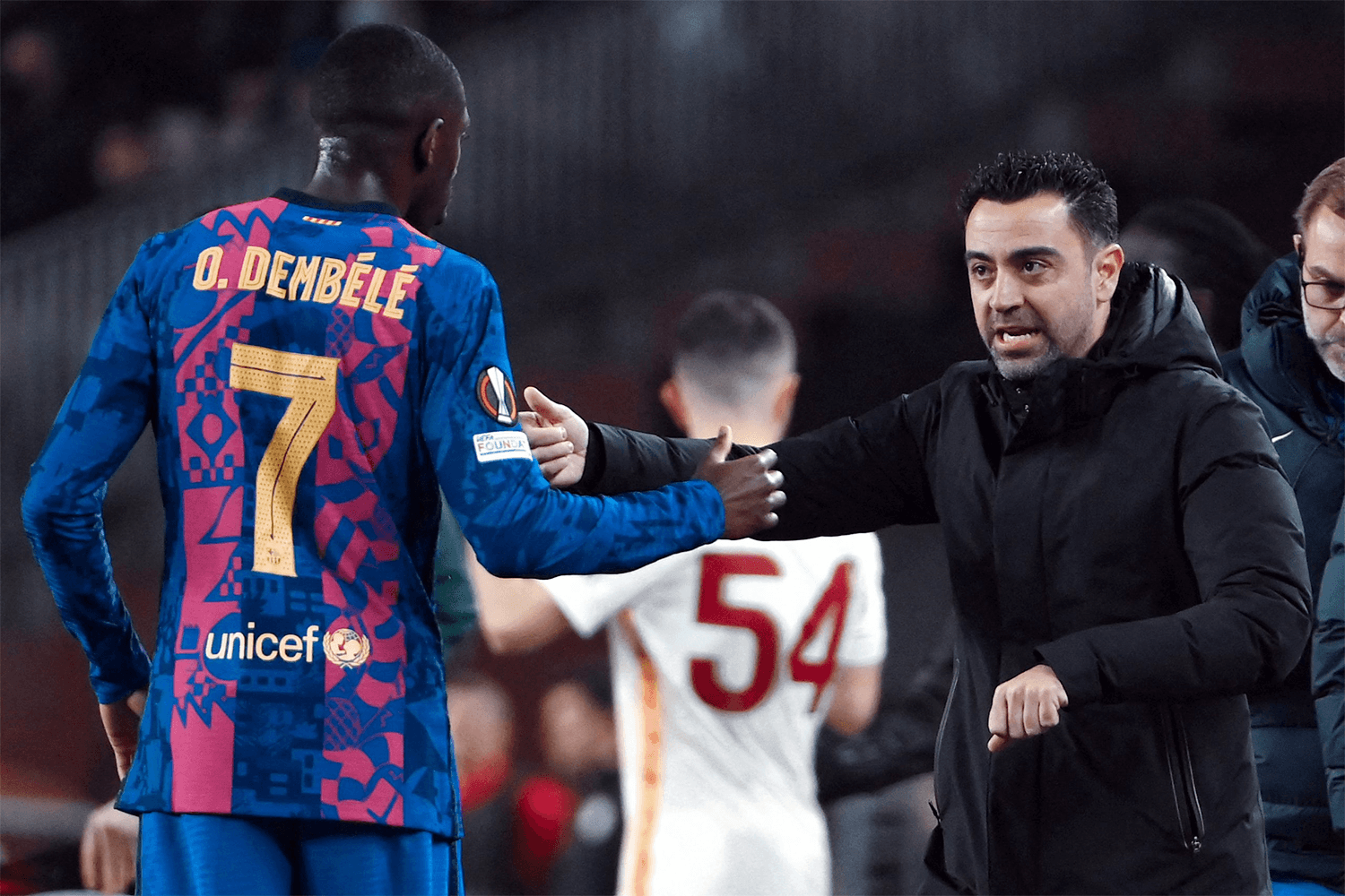 Lượt đi vòng 1/8 Europa League: Barca bị cầm hòa bởi Galatasaray