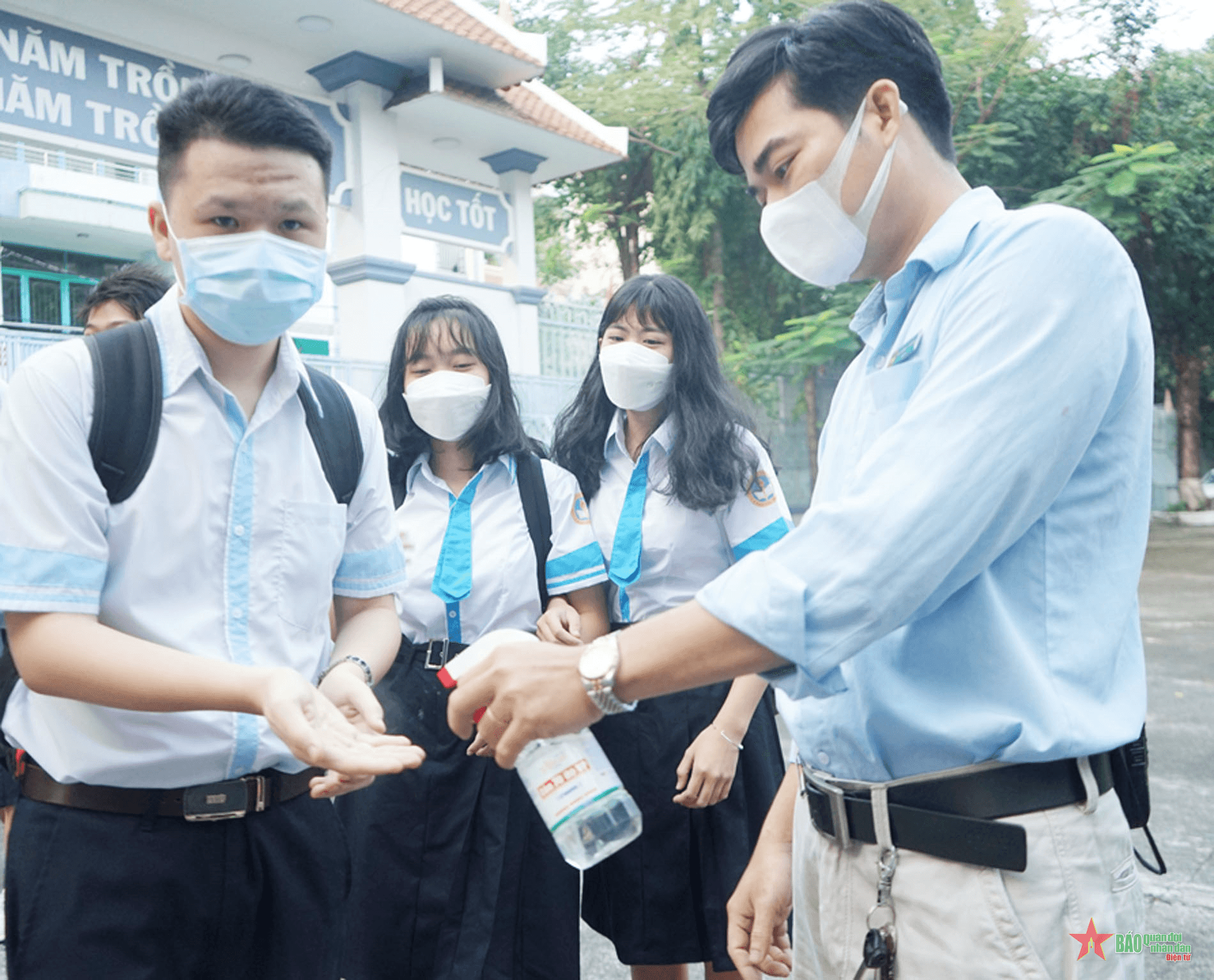 TP Hồ Chí Minh tăng số giường tại khoa Covid-19 ở các bệnh viện nhi