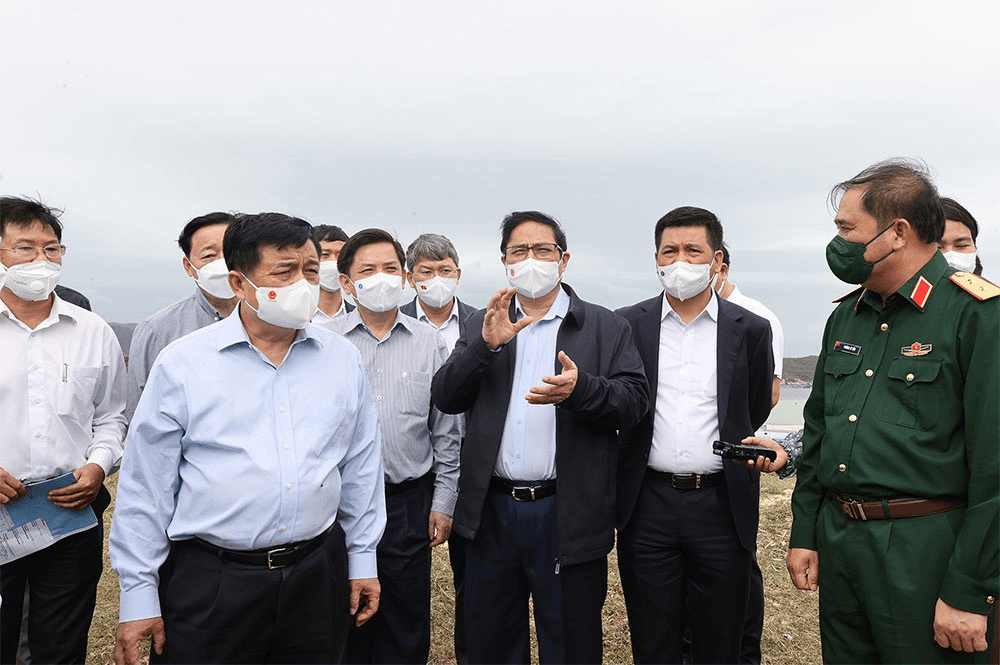 Thủ tướng Chính phủ Phạm Minh Chính khảo sát Khu kinh tế Vân Phong