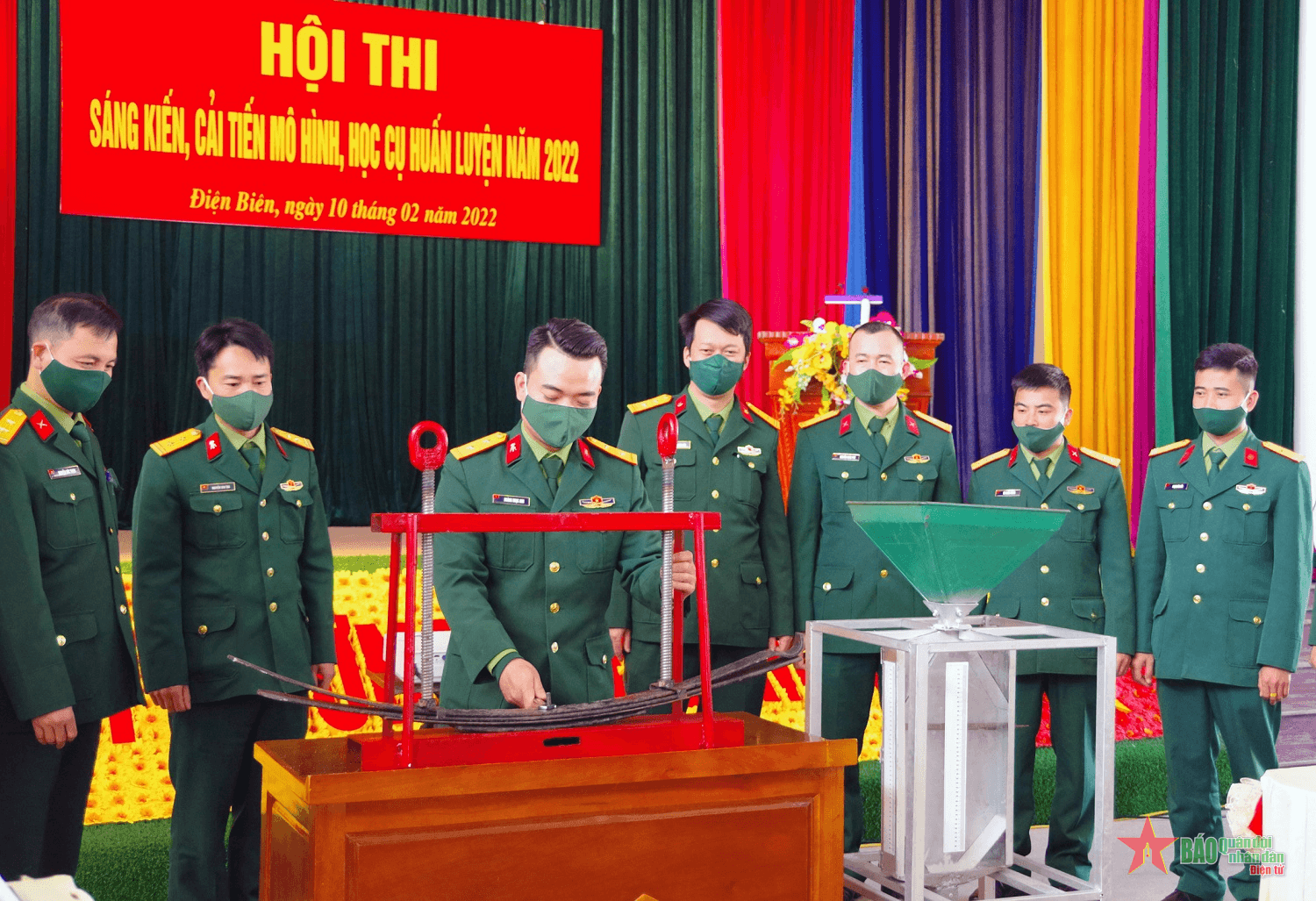 "Ngày hội" sáng tạo ở Trung đoàn 82