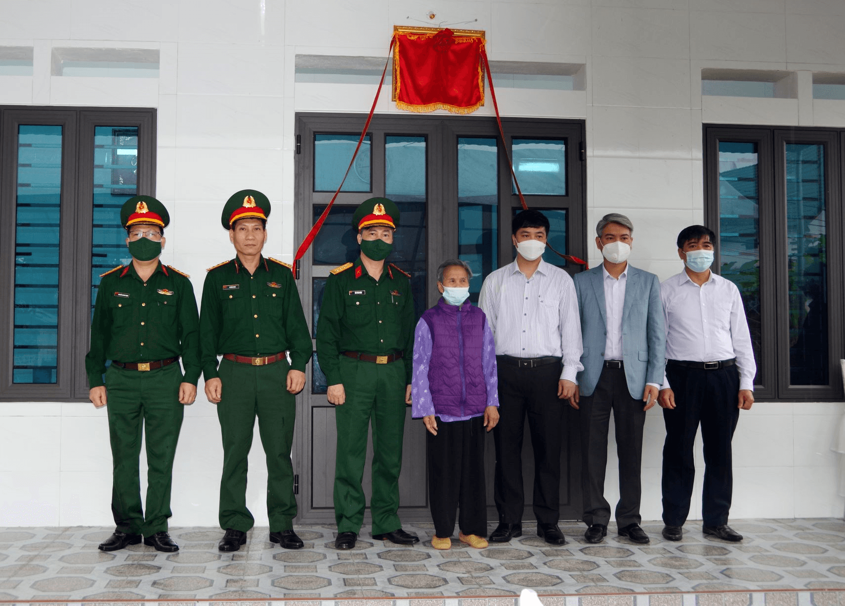 Bộ CHQS tỉnh Hải Dương bàn giao Nhà tình nghĩa tặng vợ liệt sĩ