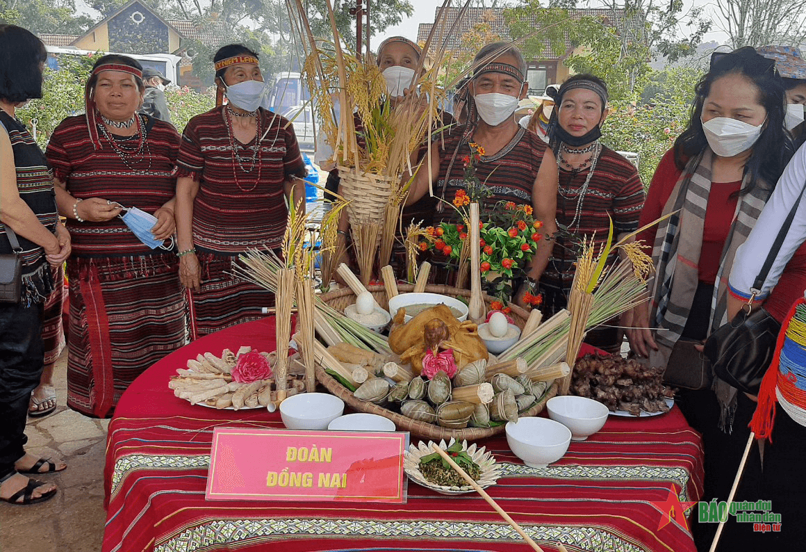 Thưởng thức ẩm thực của đồng bào Chăm, Thái, Dao quần chẹt… ở Trường Sơn-Tây Nguyên