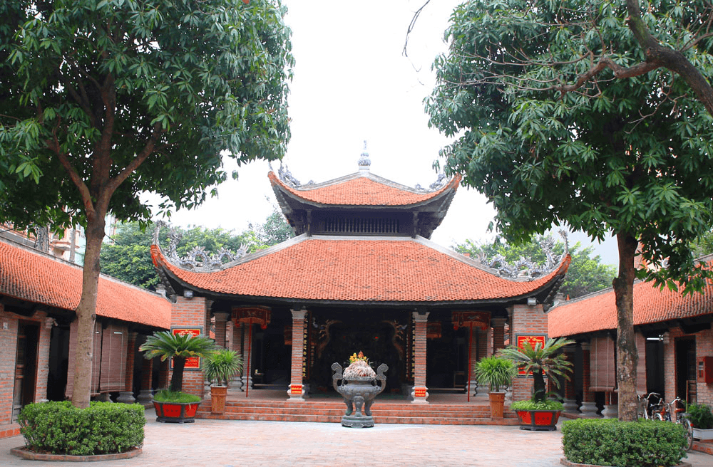 Đình làng thờ tổ nghề dệt lụa