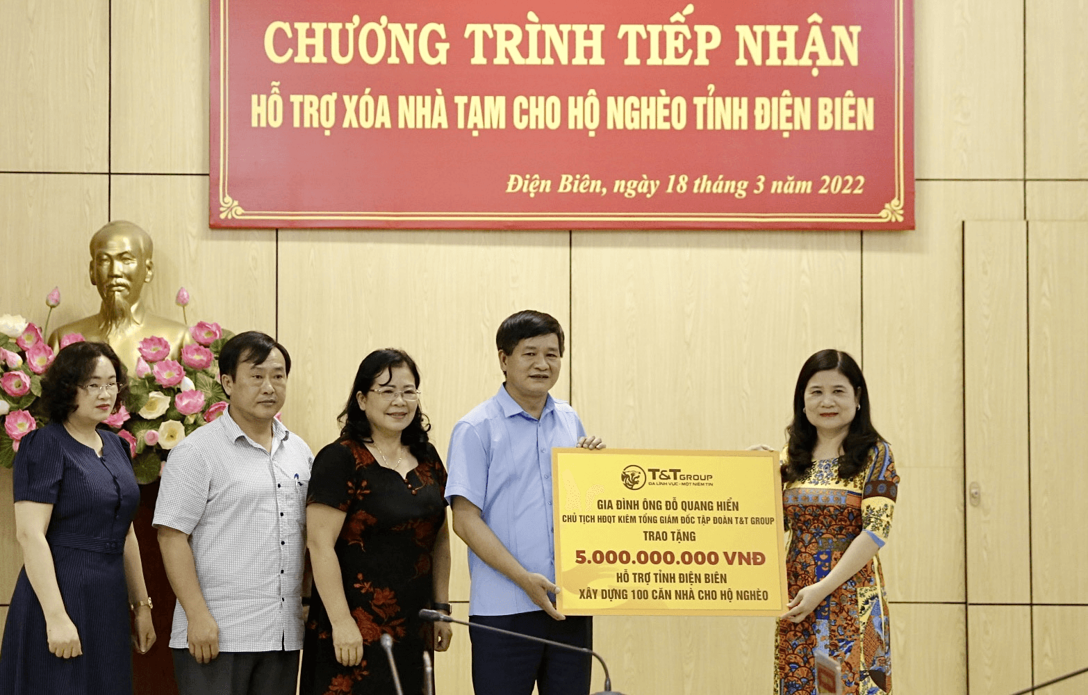 Gia đình và doanh nghiệp của doanh nhân Đỗ Quang Hiển ủng hộ tỉnh Điện Biên 20 tỷ đồng xây nhà cho hộ nghèo