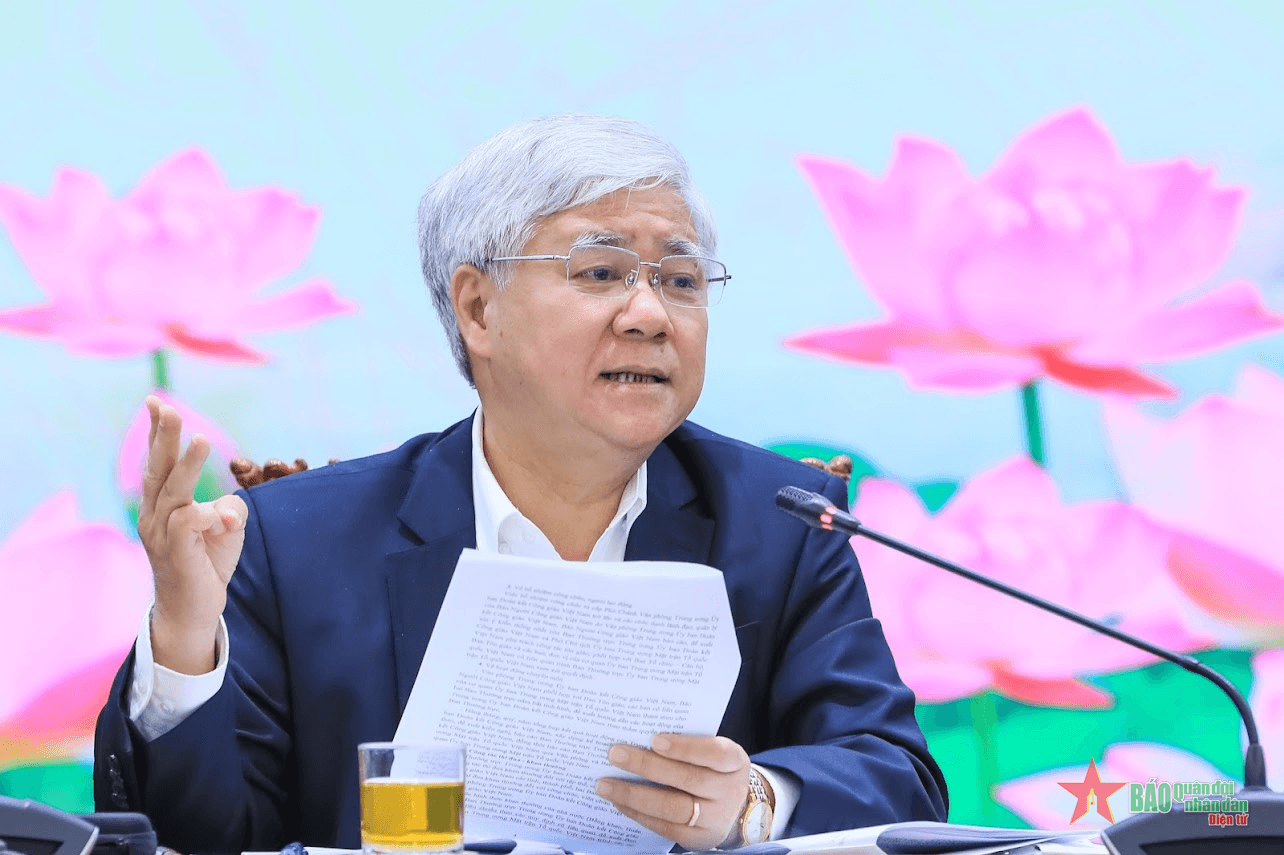Tăng cường tuyên truyền, vận động tu sĩ, giáo dân thực hiện tốt đường lối, chủ trương của Đảng