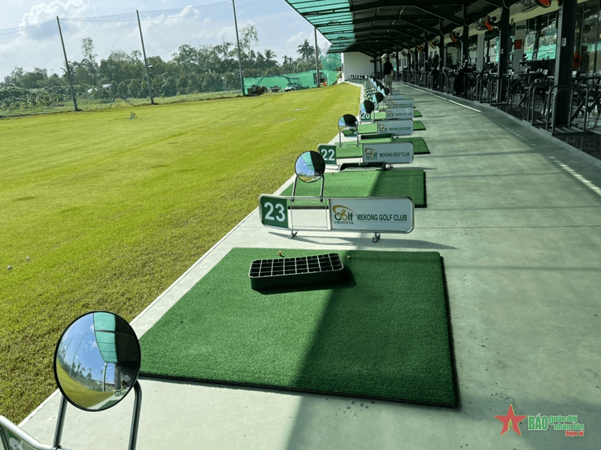 Ngừng hoạt động sân tập golf để hoàn thiện thủ tục pháp lý