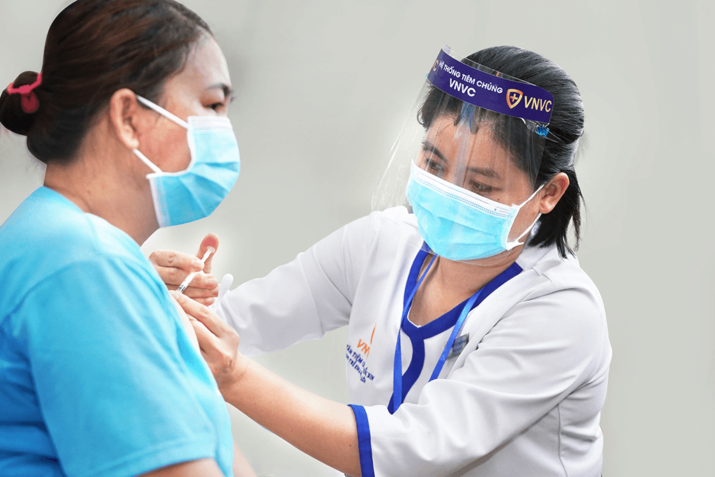 Ca nhiễm Covid tối 2-4: Cả nước thêm 65.619 F0; Hà Nội ca mắc mới tiếp tục giảm mạnh